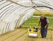 Самоходная овощная сеялка 8 рядов NTA 8sf, ручные сеялки