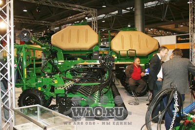 трехсекционная пневматическая зерновая сеялка Great Plains NTA907HD Воронеж - изображение 1